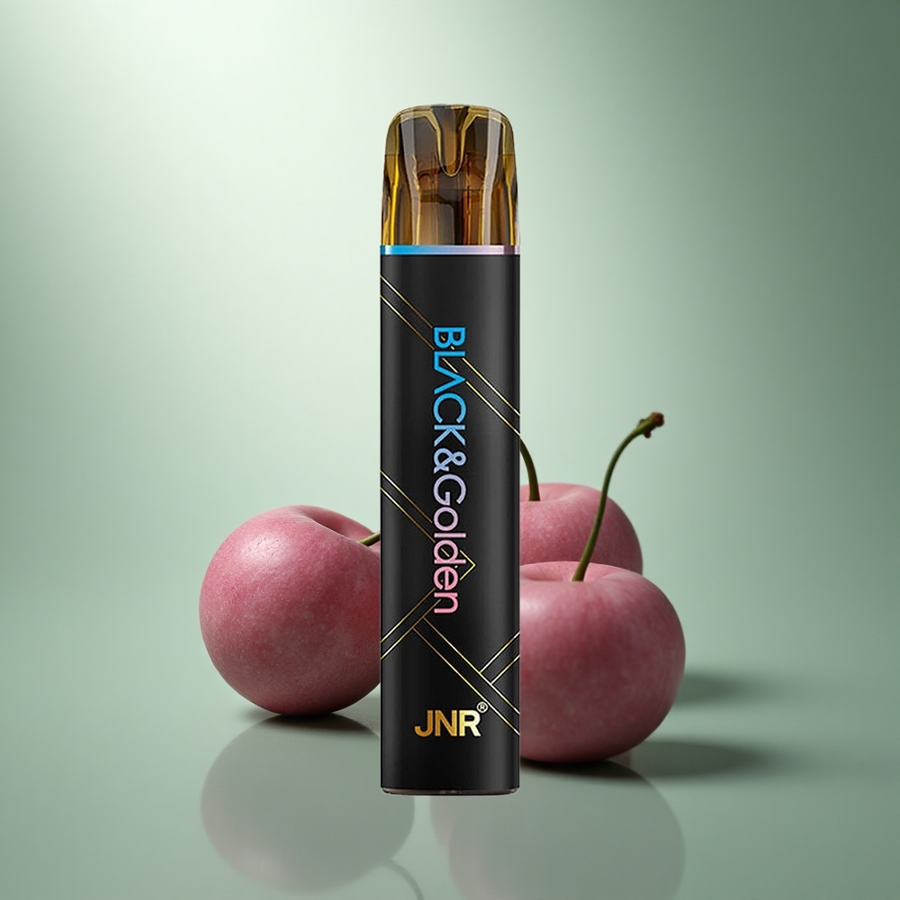JNR Black&Golden 600+200 Blauwe Framboos Kers 800 Puffs 2ml 2% Nicotine